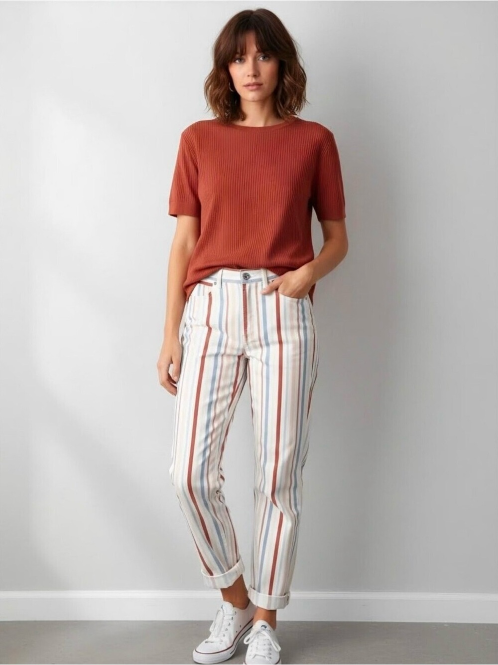 NWT American Eagle Striped Mom Jeans High Waisted Pastel Stripe 10L.